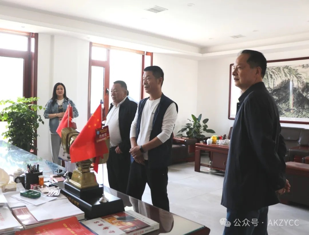 安康市河南商会监事长孟宗伟一行莅临优米app ios交流座谈,共话友好合作