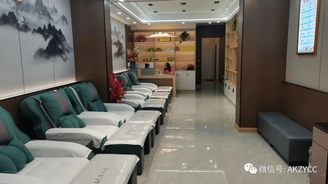 热烈祝贺高新现代城“紫康足道”足浴店盛大开业！