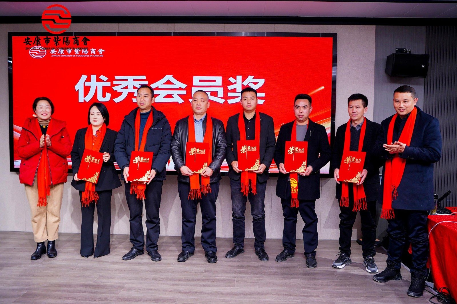 携手奋进 共赢未来---优米app ios第二届会员代表大会第三次会议胜利召开！