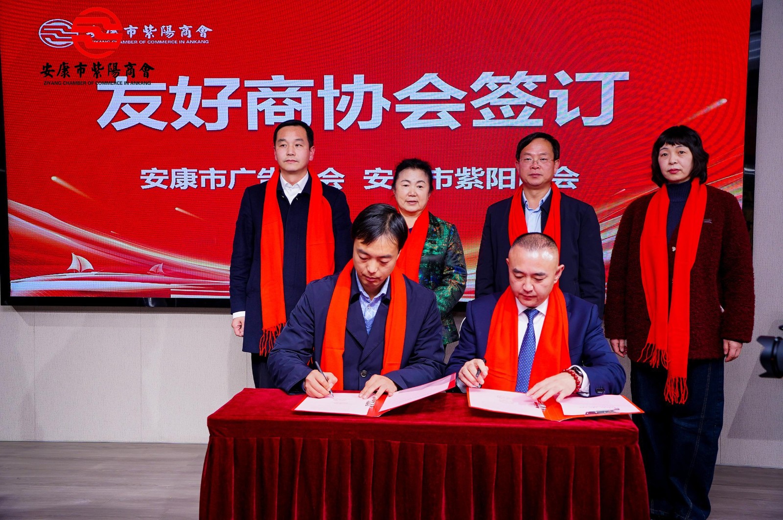 携手奋进 共赢未来---优米app ios第二届会员代表大会第三次会议胜利召开！